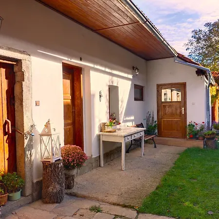 Statek Hajek Ferienhaus