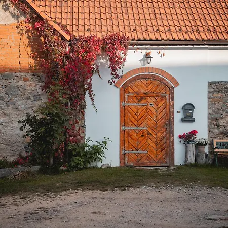 Statek Hájek * Nisovice