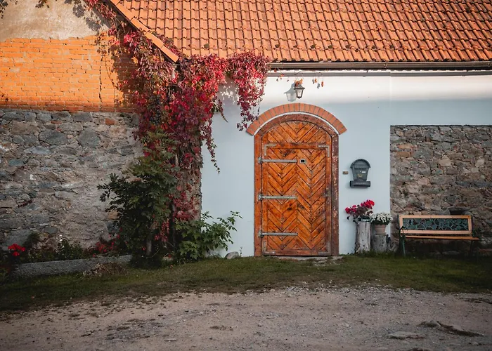 Statek Hajek * Nisovice